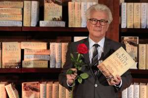 KEN FOLLETT