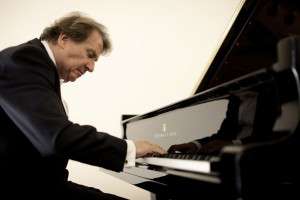 Rudolf Buchbinder Photo: Marco Borggreve