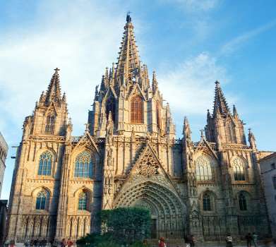 El 7 de mayo de 1298: en Cataluña se coloca la primera piedra de la  catedral de Barcelona. – CATACULTURAL