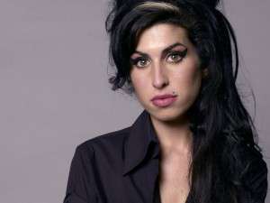 Amy-Winehouse-CelebFinancialWealth_Com