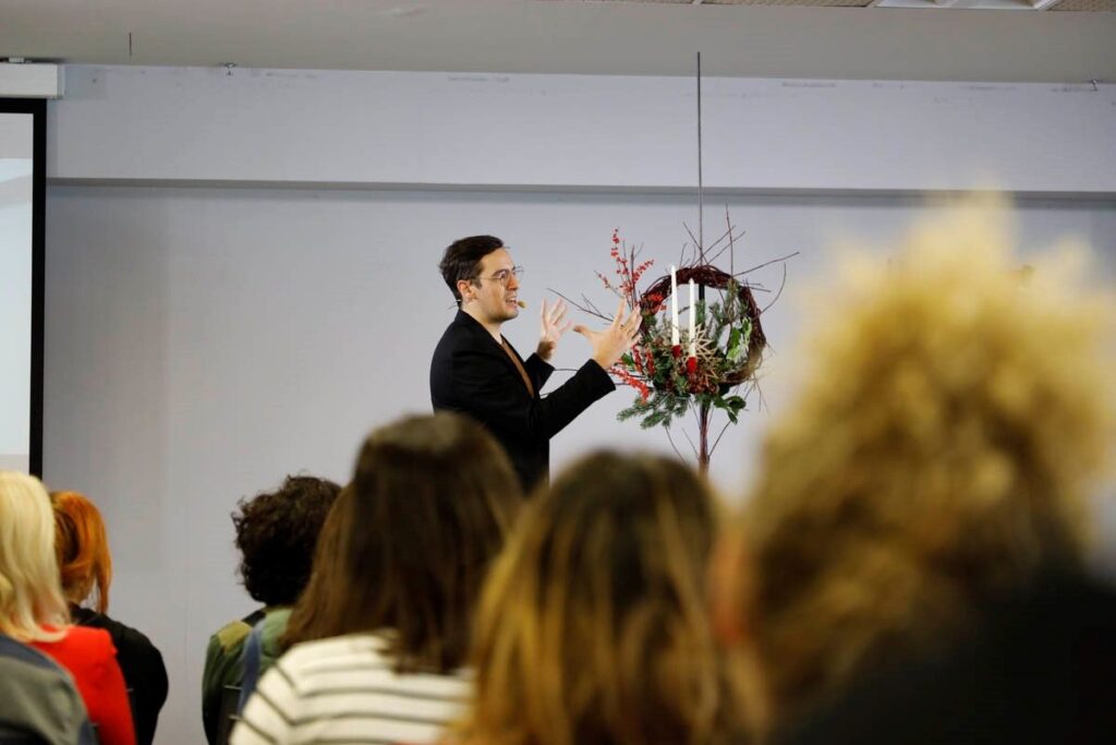 Mercabarna-flor ha presentado las tendencias navideñas a 2.500 floristas