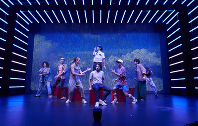 Pares normals la comèdia musical en català d’Els Amics de les Arts, Marc Artigau i Minoria Absoluta, arriba al Teatre Poliorama el 18 de novembre