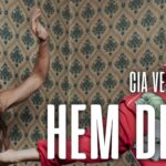 La Sala Versus Glòries presenta “Hem de parlar” de Vero Cendoya Una peça de dansa/teatre que parla de les relacions familiars i els seus conflictes del dt. 20.12.22 al dc. 01.02.23