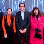 La directora Isabel Coixet y los actores Laia Costa y Hugo Silva, artífices de ‘Cuidarnos entre nosotros nos hace humanos’