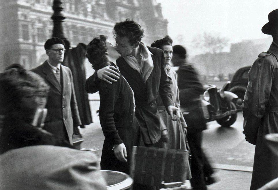 EXPOSICIÓ JOAN ALSINA I ROBERT DOISNEAU Del 26 de gener al 5 de març de 2023