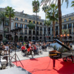 10 pianos al Passeig de Gràcia de Barcelona i la marató de piano a la Plaça Reial