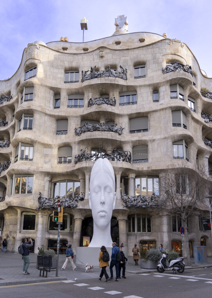 JAUME PLENSA. POESÍA DEL SILENCIO DEL 31 DE MARZO AL 23 DE JULIO. LA PEDRERA (BARCELONA)