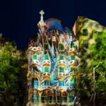 La fachada de Casa Batlló volverá a sorprender con el espectacular mapping del artista Refik Anadol el próximo 5 de mayo, a partir de las 21:30 h.