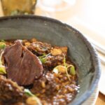 ¿Te apetece un arroz de colmenillas con carrillera?