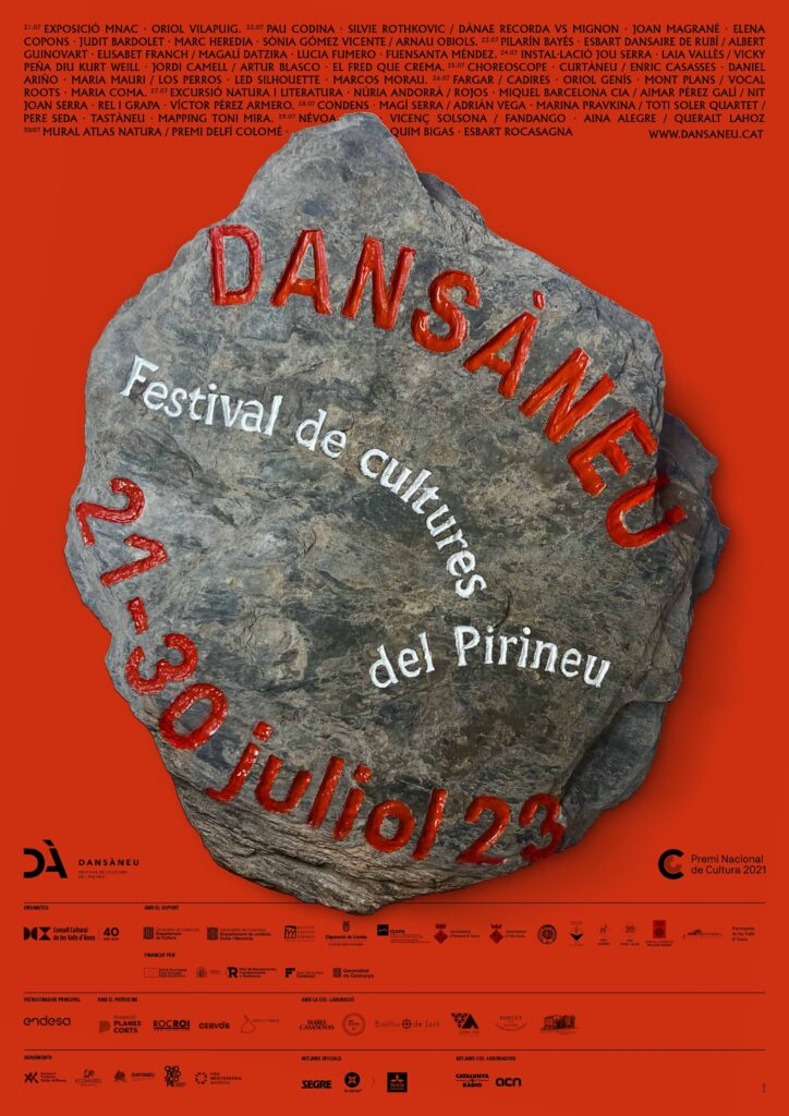 Del 21 al 30 de juliol de 2023, el Dansàneu celebra la seva 32a edició ampliant les dates i el nombre d’espectacles programats, molt singularment els gratuïts
