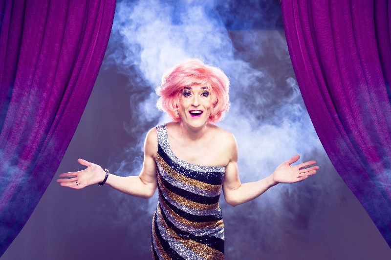 Brigitta Lamoure estrena el seu primer espectacle ‘Una cita amb la Brigitta’. 14/09 al Casino de l’Aliança del Poblenou. BCN