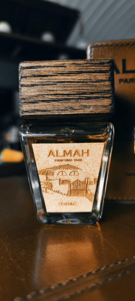 EL PRIMER PERFUME BOUQUET CLOS DE L ‘OBAC Y ALMAH PARFUMS1948
