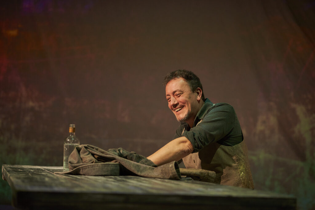 «Andorra», de l’escriptor suís Max Frisch i dirigida per Ester Nadal, arriba a la Sala Petita del TNC De l’11/01/24 al 28/01/24