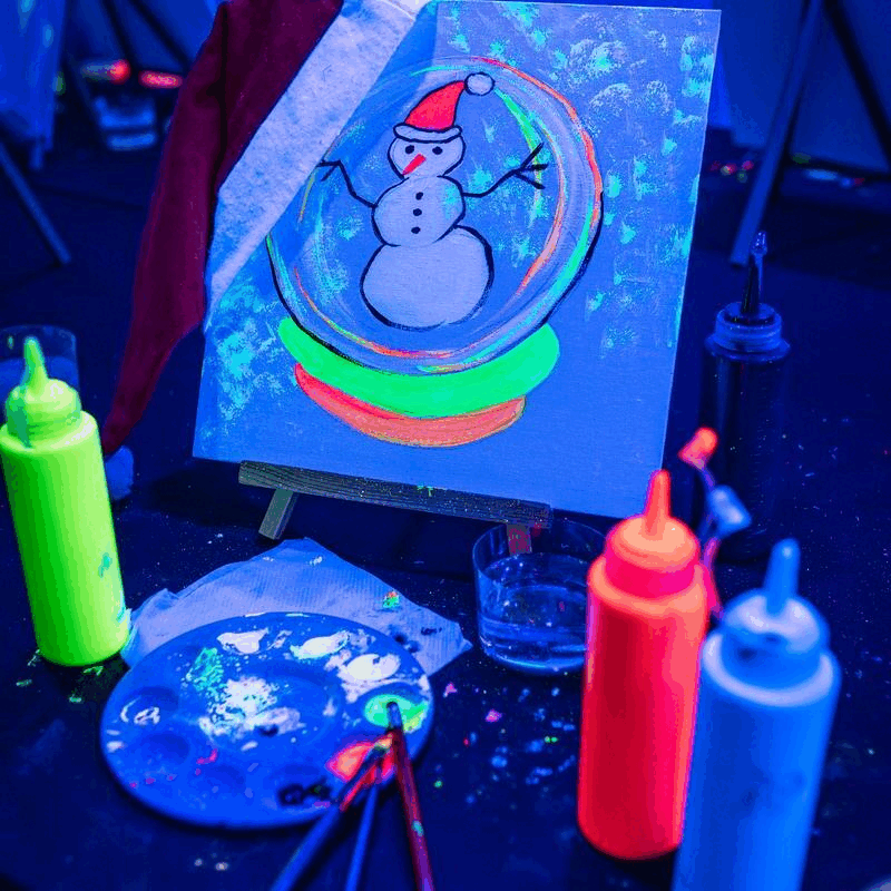 Paint in the Dark – ¡Ha abierto en Barcelona una inusual experiencia creativa!