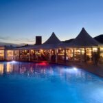 Disfruta de la gastronomía de fusión frente al mar Mediterráneo en Casanova Beach Club