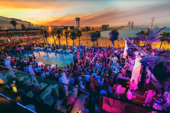 COYA se suma a la previa de la Wet Deck Summer Series del Hotel W empiezan el 16 de junio y se repetirán durante 12 domingos seguidos