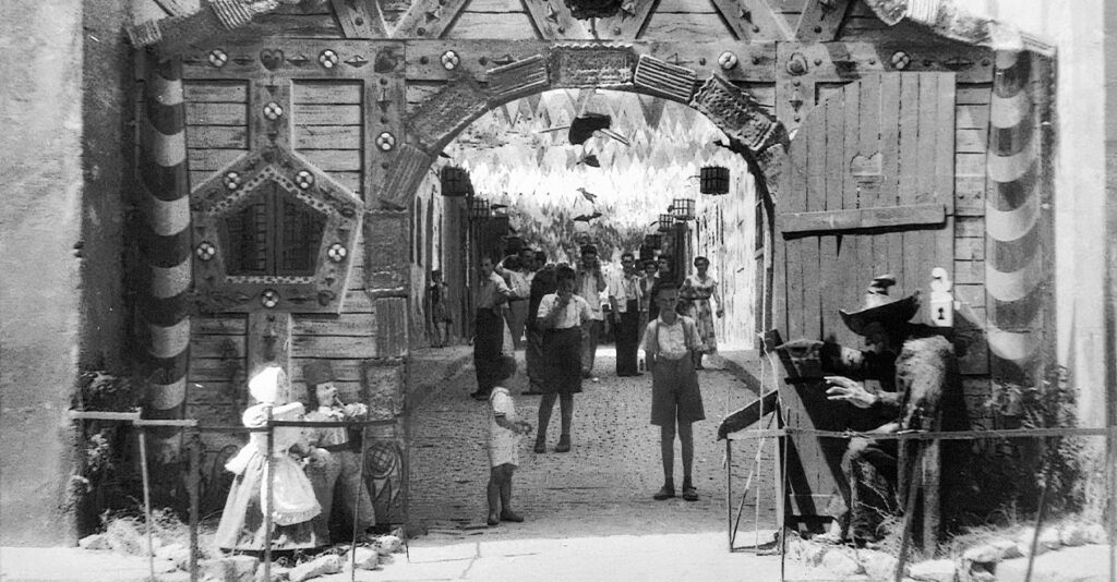 Festa Major de Gràcia del 12 al 24 de agosto CASA SEAT