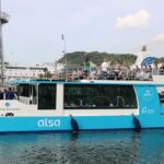 Un nuevo barco que une la Rambla con la playa de la Barceloneta