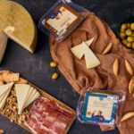 Sorprende a tus invitados: la guia infalible para preparar la tabla de quesos perfecta