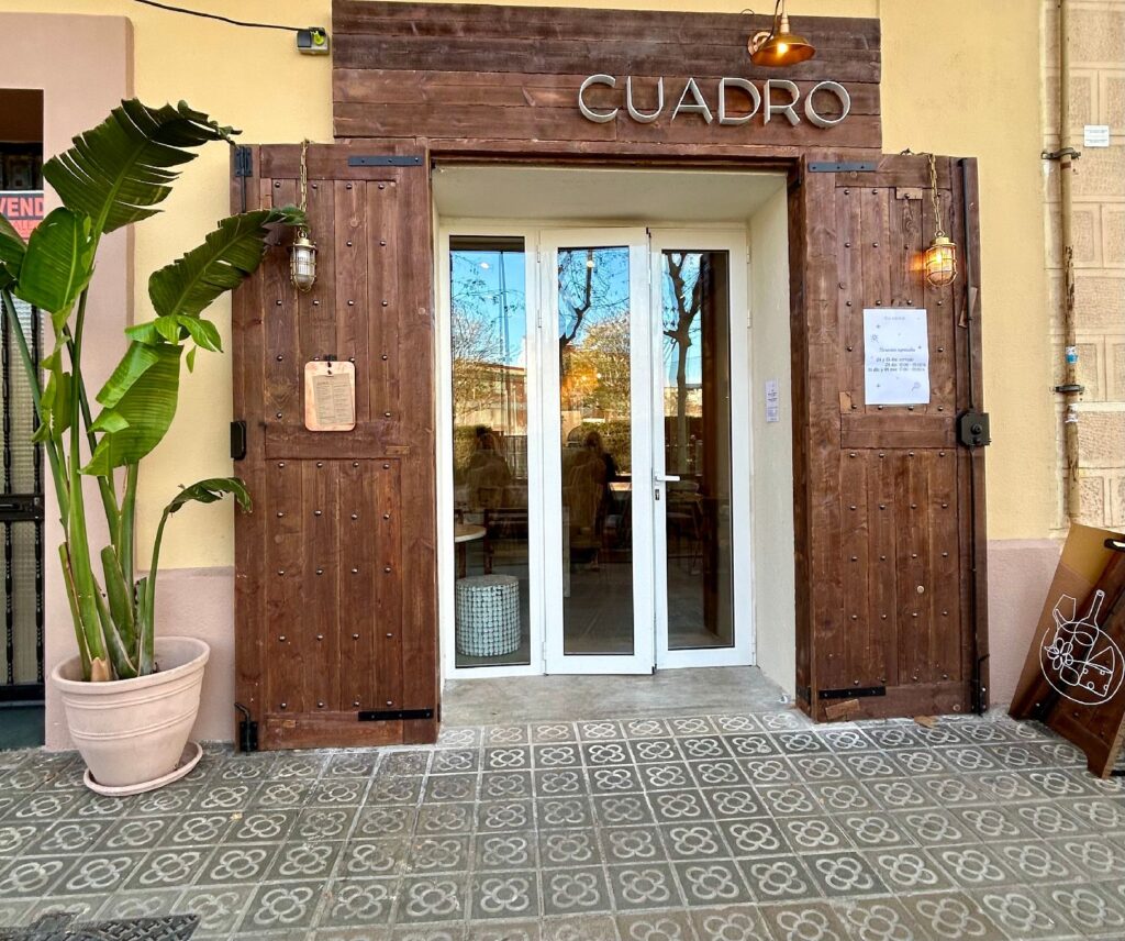 **Descubre la experiencia única de Cuadro: una fusión de arte y gastronomía en Barcelona**