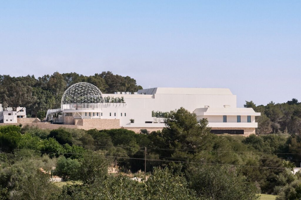VICIO CREA EL PRIMER BURGER CLUB DENTRO DEL CLUB MÁS ESPERADO DE IBIZA [UNVRS]