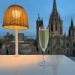 Los espectaculares atardeceres de Barcelona desde la terraza de Lamaro.