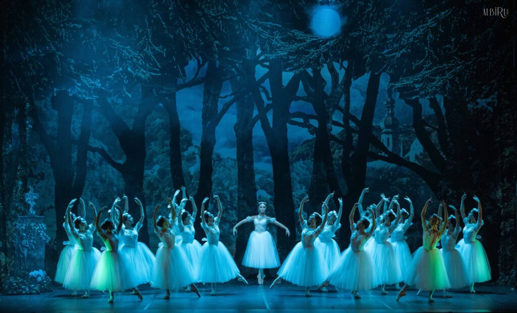 El Ballet de Barcelona porta, al Teatre Condal, una nova interpretació d’aquesta emotiva història 28 de juny