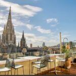 Los atardeceres mágicos de Barcelona desde la azotea de Lamaro