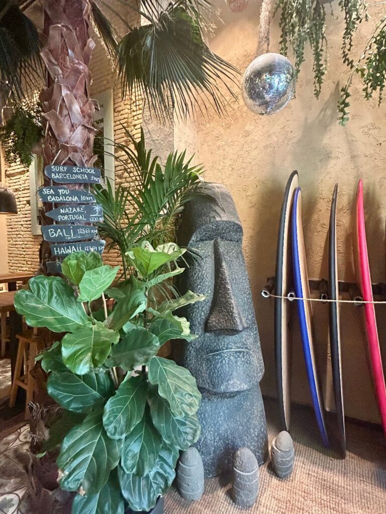Descubre el Restaurante Sea You: un oasis gastronómico surfero en Barcelona