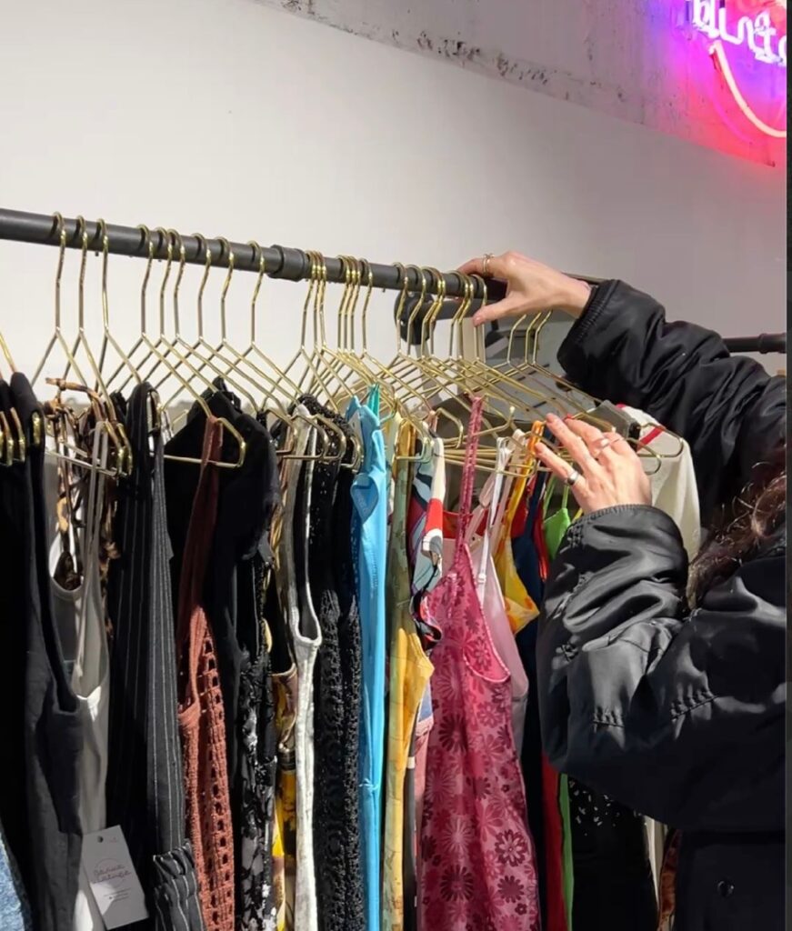 El Raval: epicentro de la moda sostenible y vintage en Barcelona