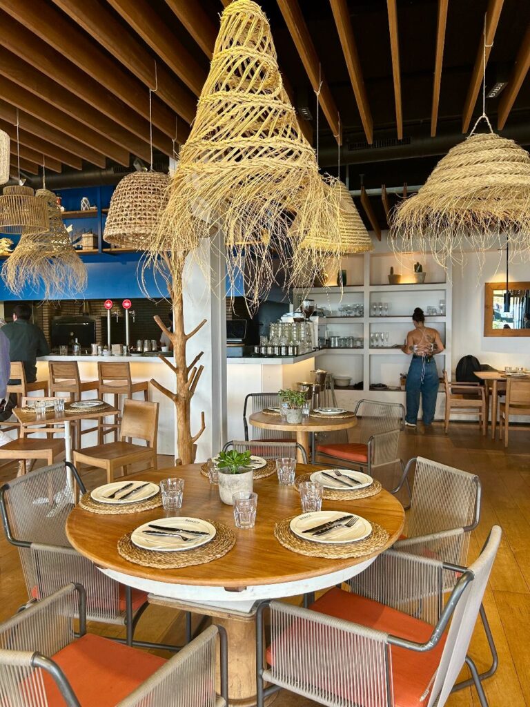 BARRACA transforma la Barceloneta con su innovadora propuesta de arroces a la brasa