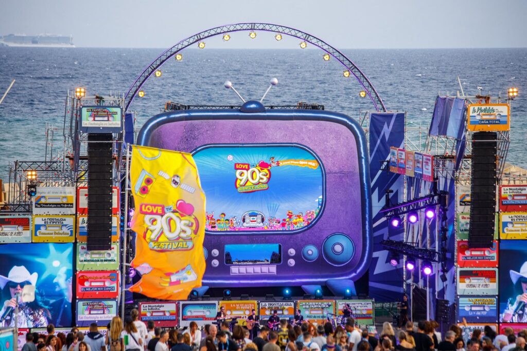 ¡Love the 90s Barcelona: El Lugar Donde Eres Feliz!