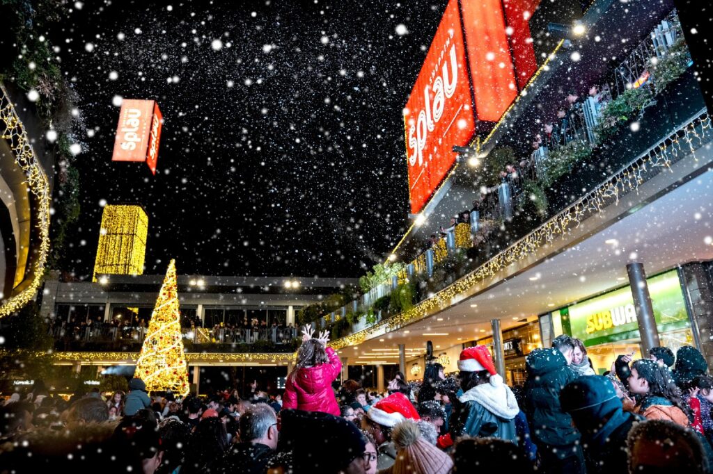 Entrega tus cartas a Papá Noel y al Rey Melchor y vive la Gran Nevada en Splau