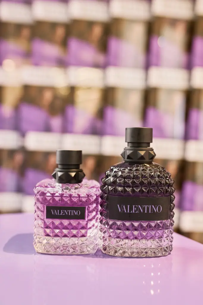 Valentino Beauty convierte un quiosco en Barcelona en una experiencia sensorial el 31 de enero y 1 de febrero