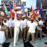Bad Bunny lleva la unidad global y el orgullo latino al escenario del Apple Music Super Bowl LX Halftime Show