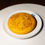 De símbolo clásico a tendencia gastronómica: la evolución de la tortilla de patatas en Barcelona