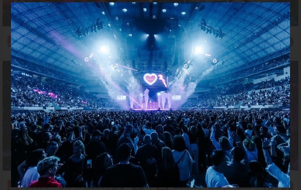 El sábado 7 de marzo de 2026, el Palau Sant Jordi se transformó en la discoteca más grande dedicada a los años ochenta.