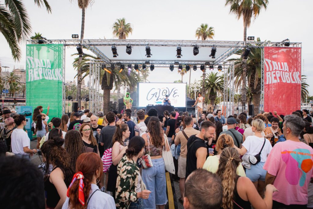 Italia Republik Festival vuelve a Barcelona del 8 al 10 de mayo con conciertos gratuitos, cocina italiana en el Moll de la Fusta del 8 al 10 de mayo