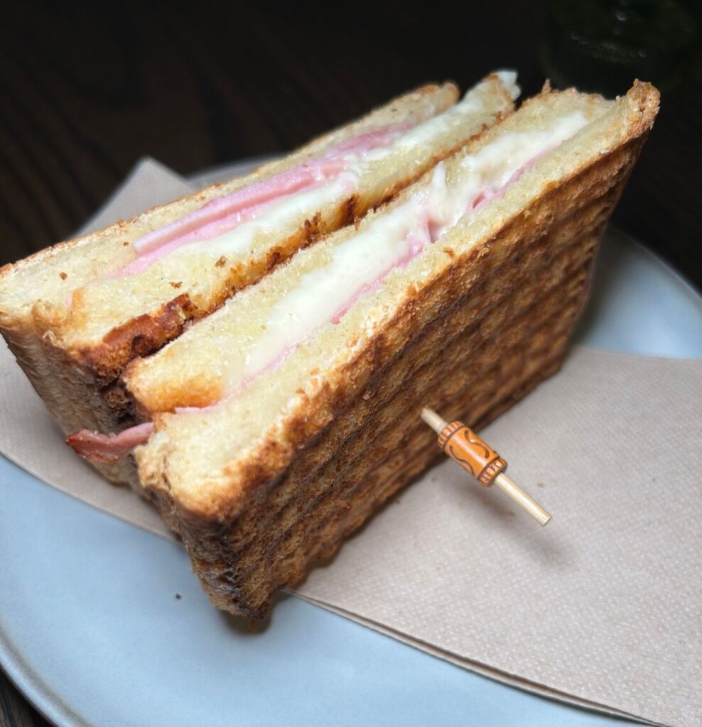 Pérez Poblenou es ese rincón en Barcelona que transforma tu desayuno o brunch en una experiencia muy agradable