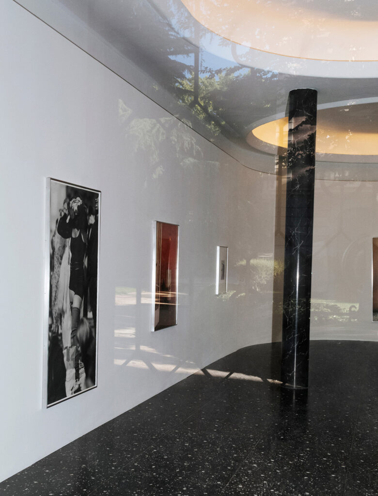 LOEWE y la FUNDACIÓN LOEWE presentan Bunny de Talia Chetrit, una exposición en el Museo Lázaro Galdiano